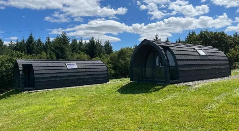 Warren Farm Retreat - Pod 1, Pod 2, and The Lodge by SSW - Image 1