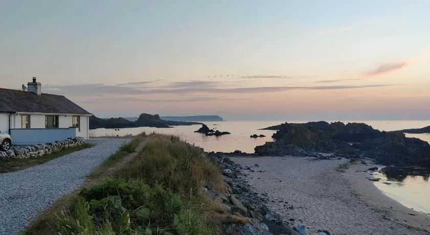 Harbour Cottage Ballintoy - Image 1