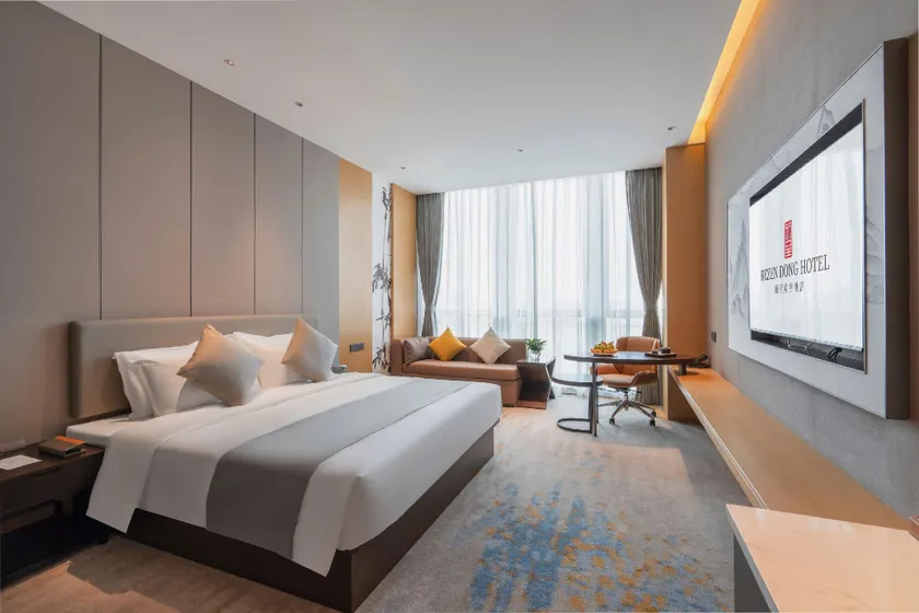 Rezen Dong Hotel (Chengdu University Qinglong Lake Wetland Park) - Image 1