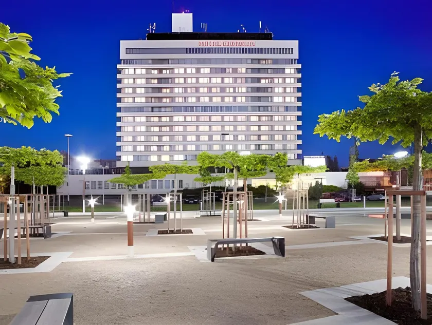 Hotel Cernigov - Image 1