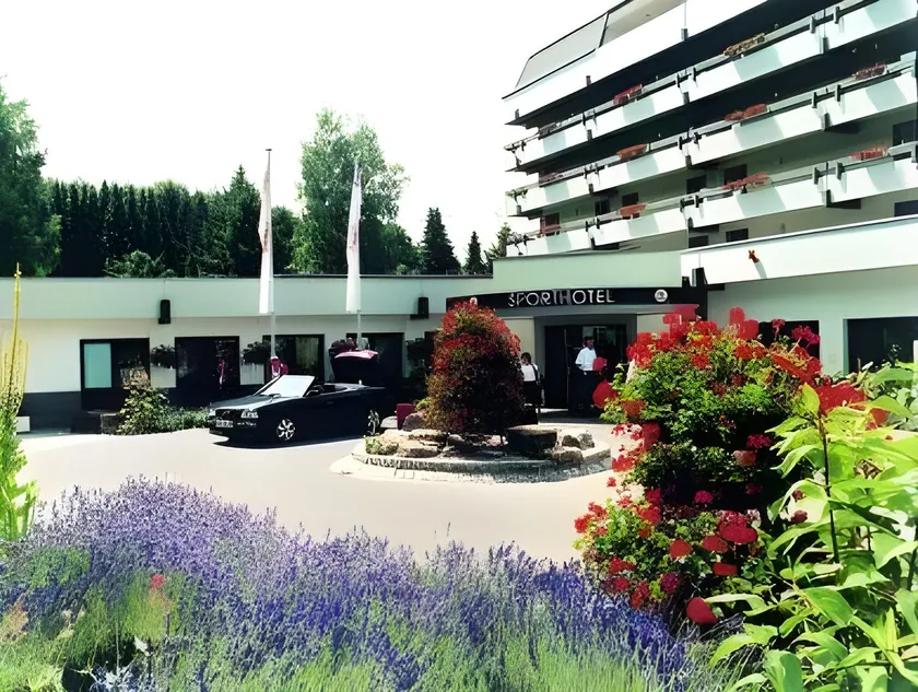 Sporthotel Grünberg - Image 1