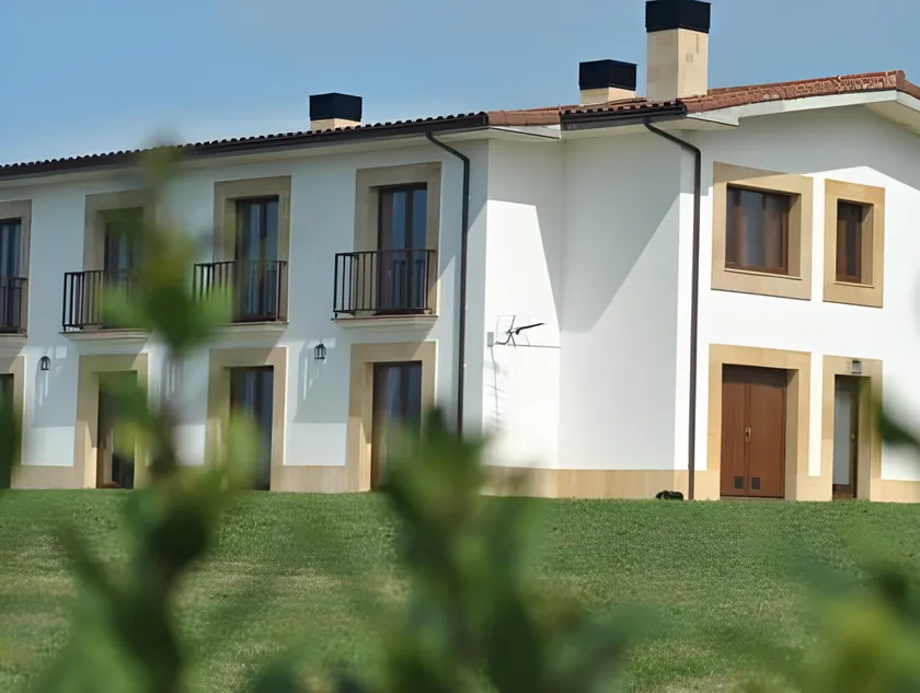 El Ribero de Langre - Image 1