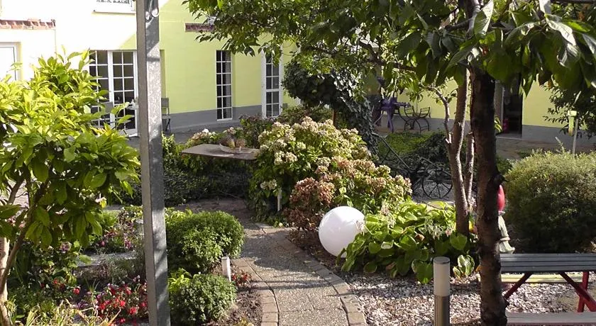 Pension Elisabeth am Elberadweg - Image 1
