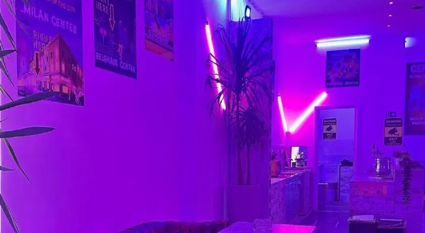 NEW GENERATION HOSTEL Navigli Milano - Image 1