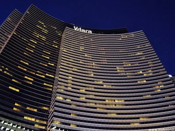 Luxury Suites International by Vdara - Image 1