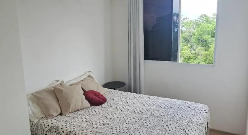 Quarto para 2 pessoas com ar na Ponta Negra - Image 1