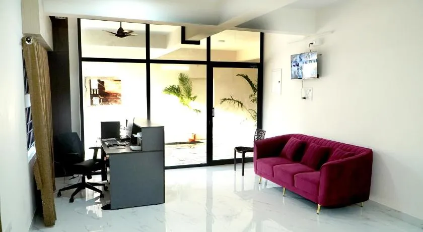 Happy Serviced Apartments - Image 1