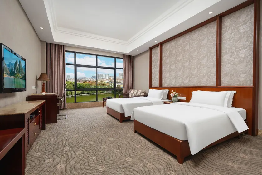 Tianyang International Hotel - Image 1