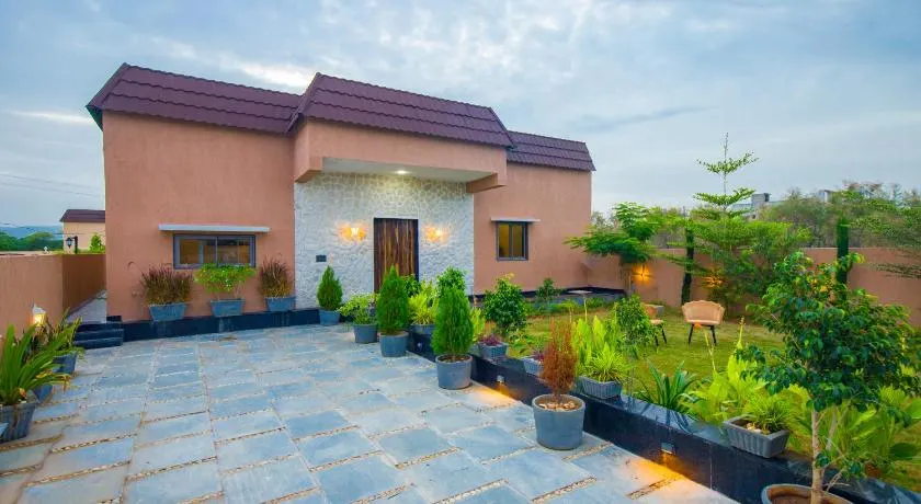 The Bliss Hushwood 2-BHK Villa With Private Pool, Lush Garden & Poolside Gazebo Pet-friendly - Image 1