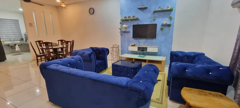 Flora Homestay Jenjarom, Banting,Telok Panglima Garang - Image 1