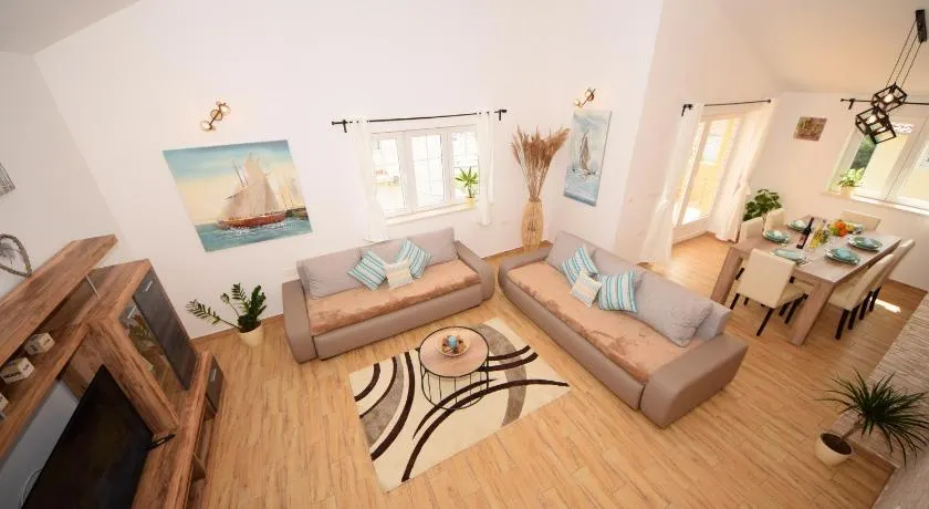 Luxury penthouse with jacuzzi in Orebić (Dalmatia) - Image 1