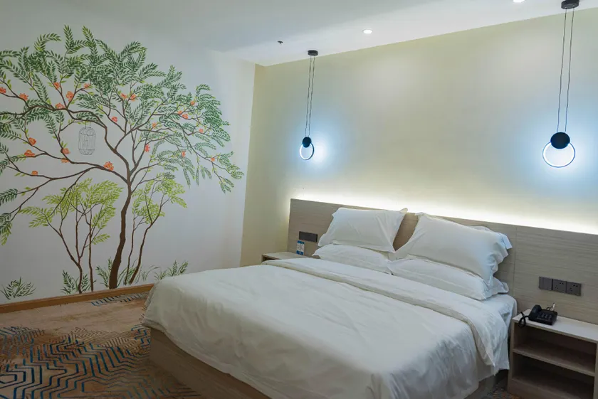 Linxi Bay Smart Hotel - Image 1