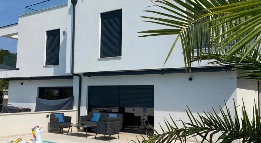 Villa Lujo Porec Funtana - Image 1