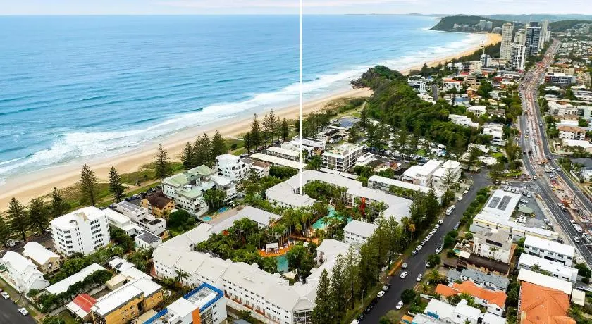 Best Tropical Luxury Lagoon Resort in Gold Coast ! - Image 1