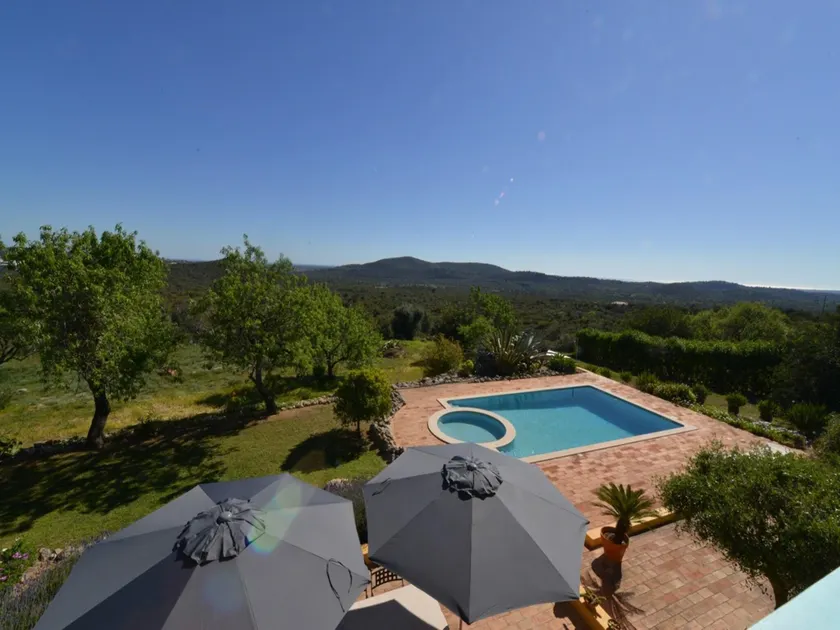 Elegante villa a Loulé con piscina - Image 1