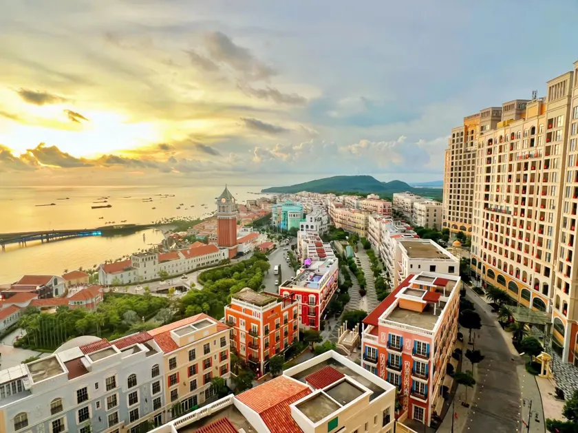 THE SEA Apartment Phú Quốc - Firework View - Image 1