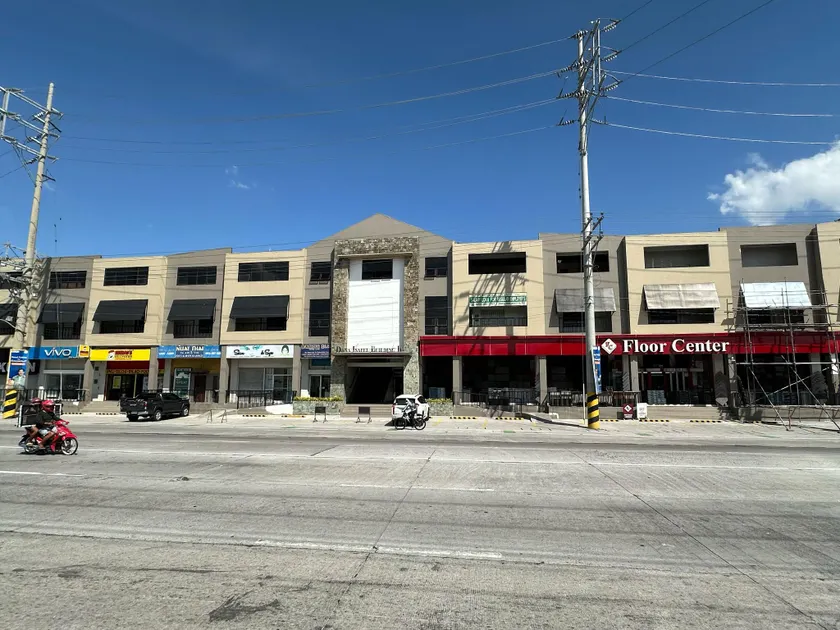 Stay Inn Plus - Image 1