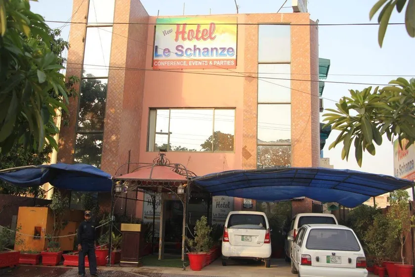 Hotel The Leschanze - Image 1