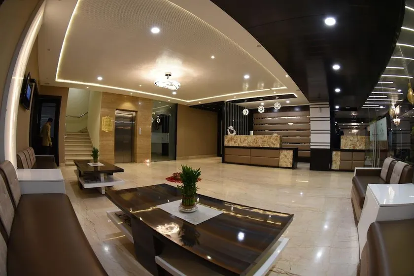 Hotel Grand Rajputana - Image 1