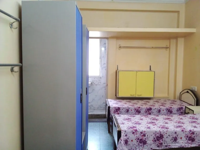 A1 Ladies Guest House - Image 1