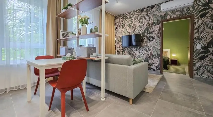 PP Home - Image 1