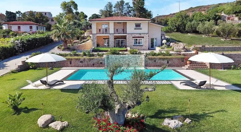 Villa Turquoise - Image 1
