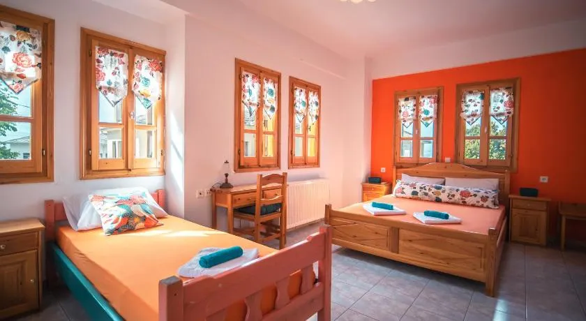 Orange House for big families in Damouchari - Delicious Houses - Image 1