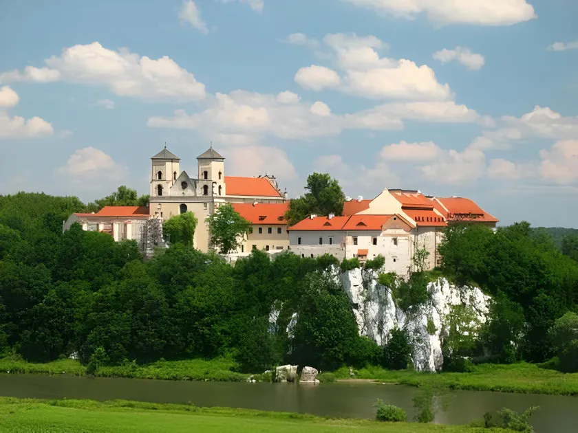 Dom Gości Opactwa Benedyktynów - Image 1