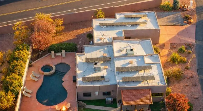 Red Rock Views - Heated Pool, Spa, Firepit, & Billiards - Luxe 6BR Sedona Retreat - Image 1