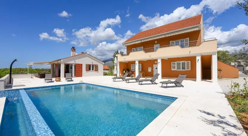Villa Luka - Image 1