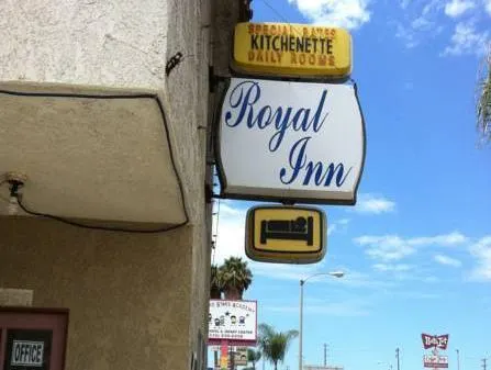 Royal Inn - Image 1