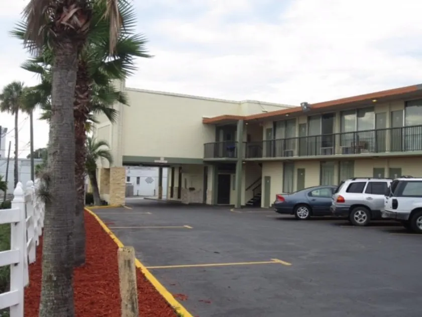 Motel Palatka - Image 1