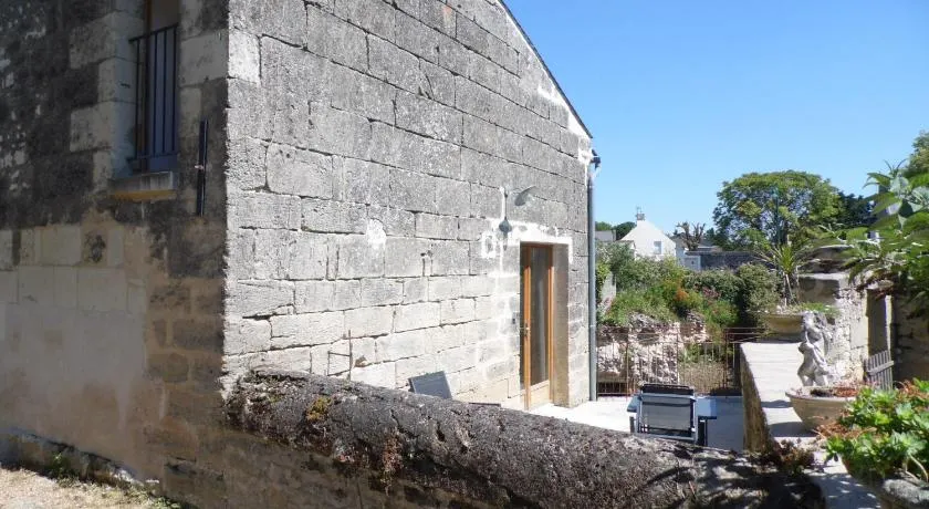 Maisonnette climatisée avec parking privé - Image 1