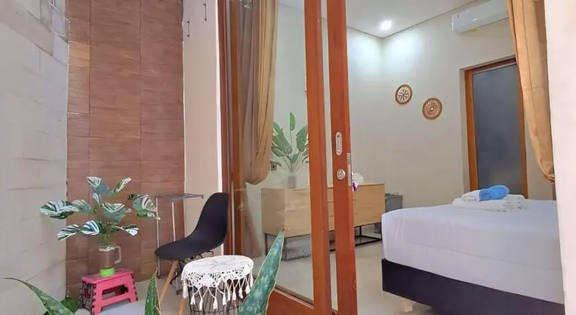 Easy Access Room Near Sanur Beach - Image 1