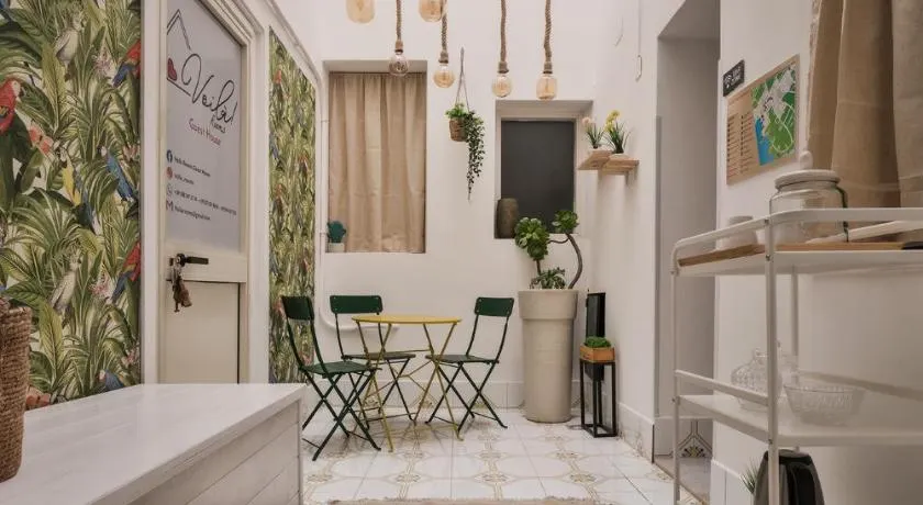 Voilà Rooms Guest House - Image 1