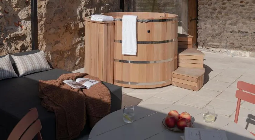 MiHotel - Grenier à Sel de Pérouges - Image 1