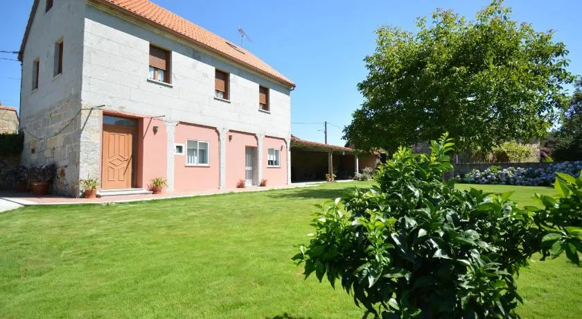 GALIHOST - Casa con jardín en Cambados - Image 1