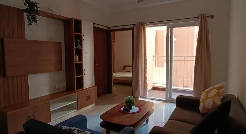 1 BHK with AC on 7th floor located near the Bengaluru Airport - Image 1