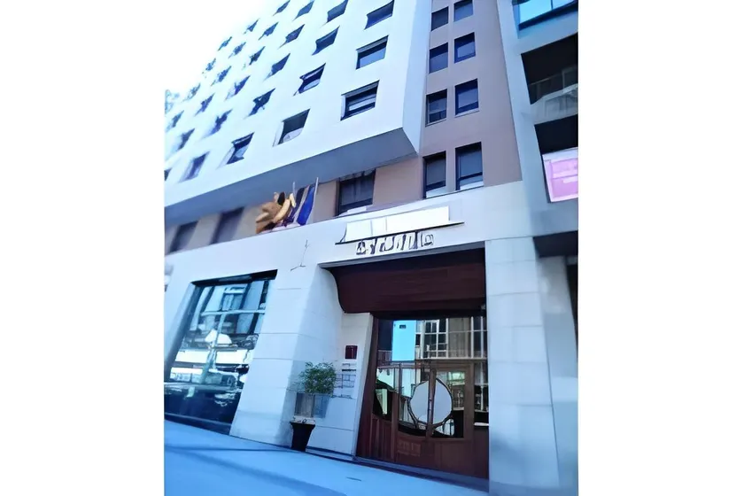 Aparthotel Los Girasoles - Image 1
