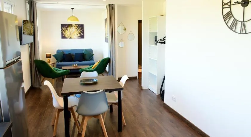 Le Forez Appartement 4 pers ou Studio 2 pers - Image 1