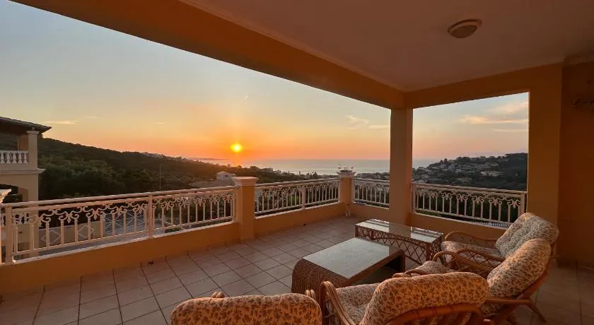 Villa Avra Arillas sunsets and large pool - Image 1