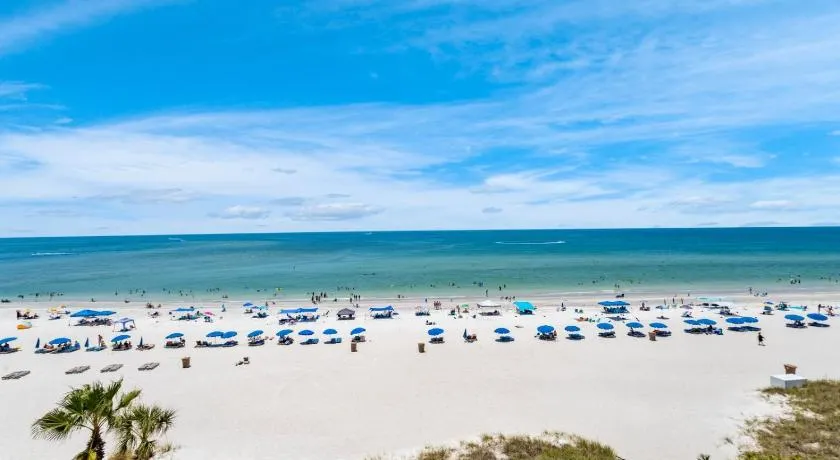 Direct Beachfront 1b 1b Corner - Sandy Shores #501 - Image 1
