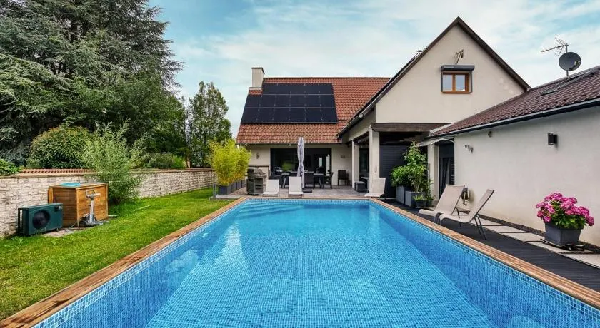 Grande villa jardin et piscine chauffée, 10 pers - Image 1
