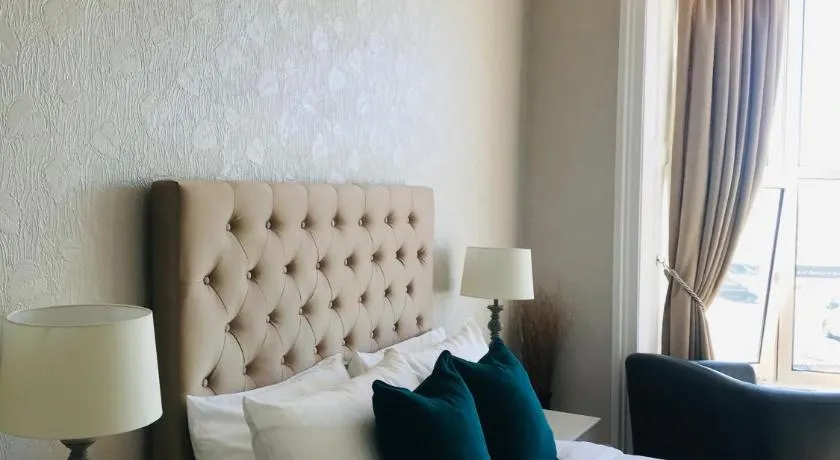 Endeavour Guest House - Image 1