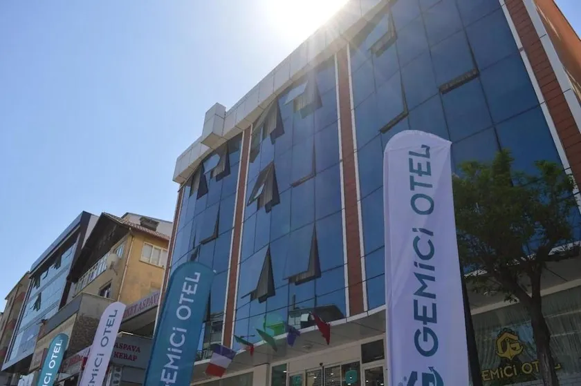 Woo Hotel - Image 1