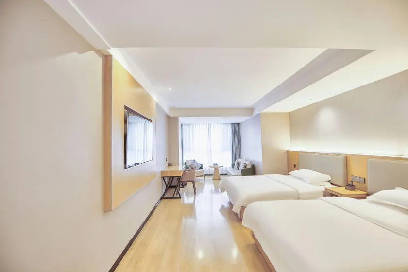 Yuefeng Hotel (Xining Railway Station Xinqian International Plaza) - Image 1