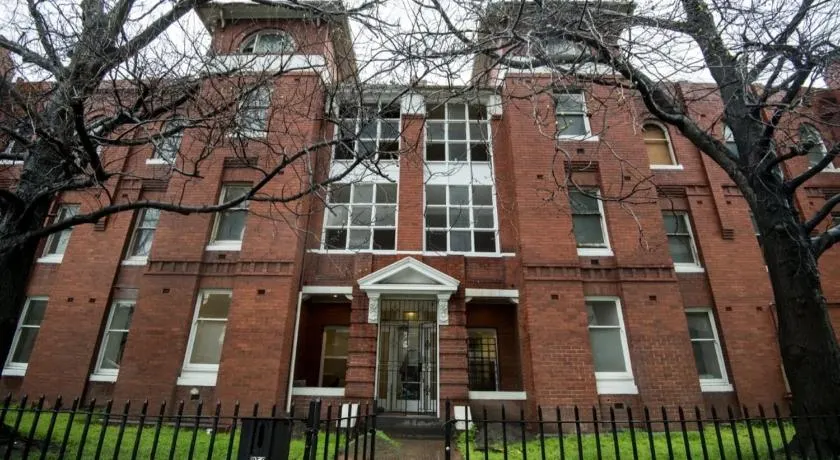 Fawkner Mansions Heritage Hotel - Image 1