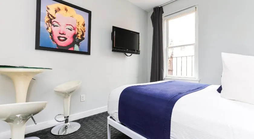 Cozy Studio on Newbury Street, #1 - Image 1