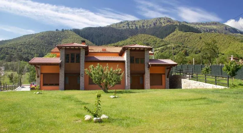 APARTAMENTOS CAMINO SANTO TORIBIO - Image 1