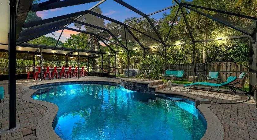 Poolside Cocoa Oasis w/ Tiki Bar! - Image 1